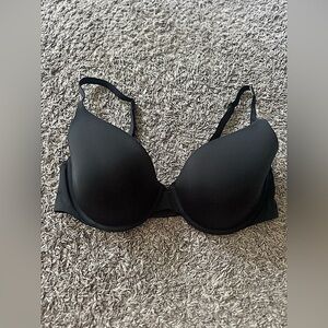 Women’s Victoria’s Secret Black Uplift Semi Demi Bra Size 36D NWT
